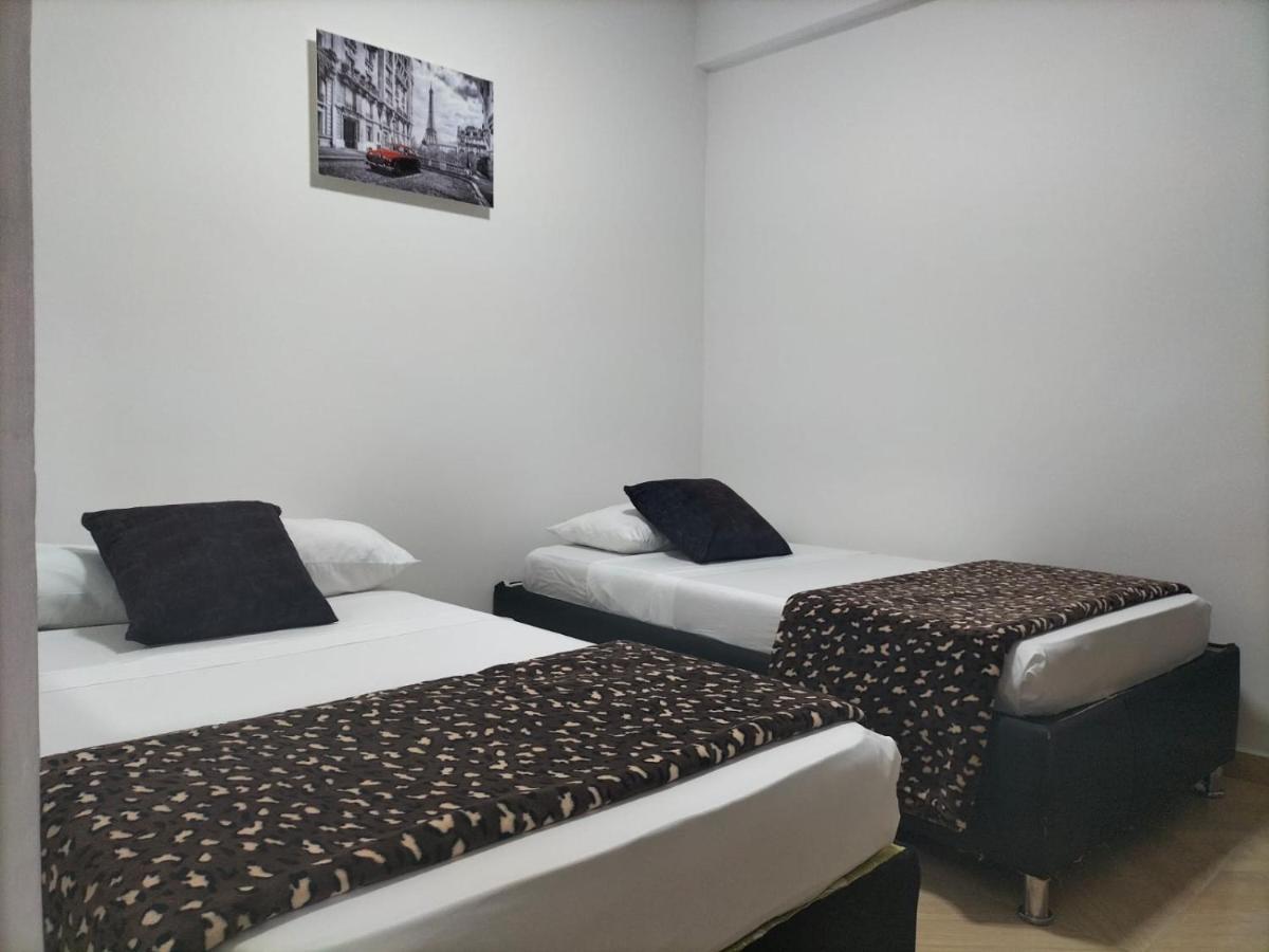 Apartamentos Family Santa Rosa de Cabal Exteriör bild