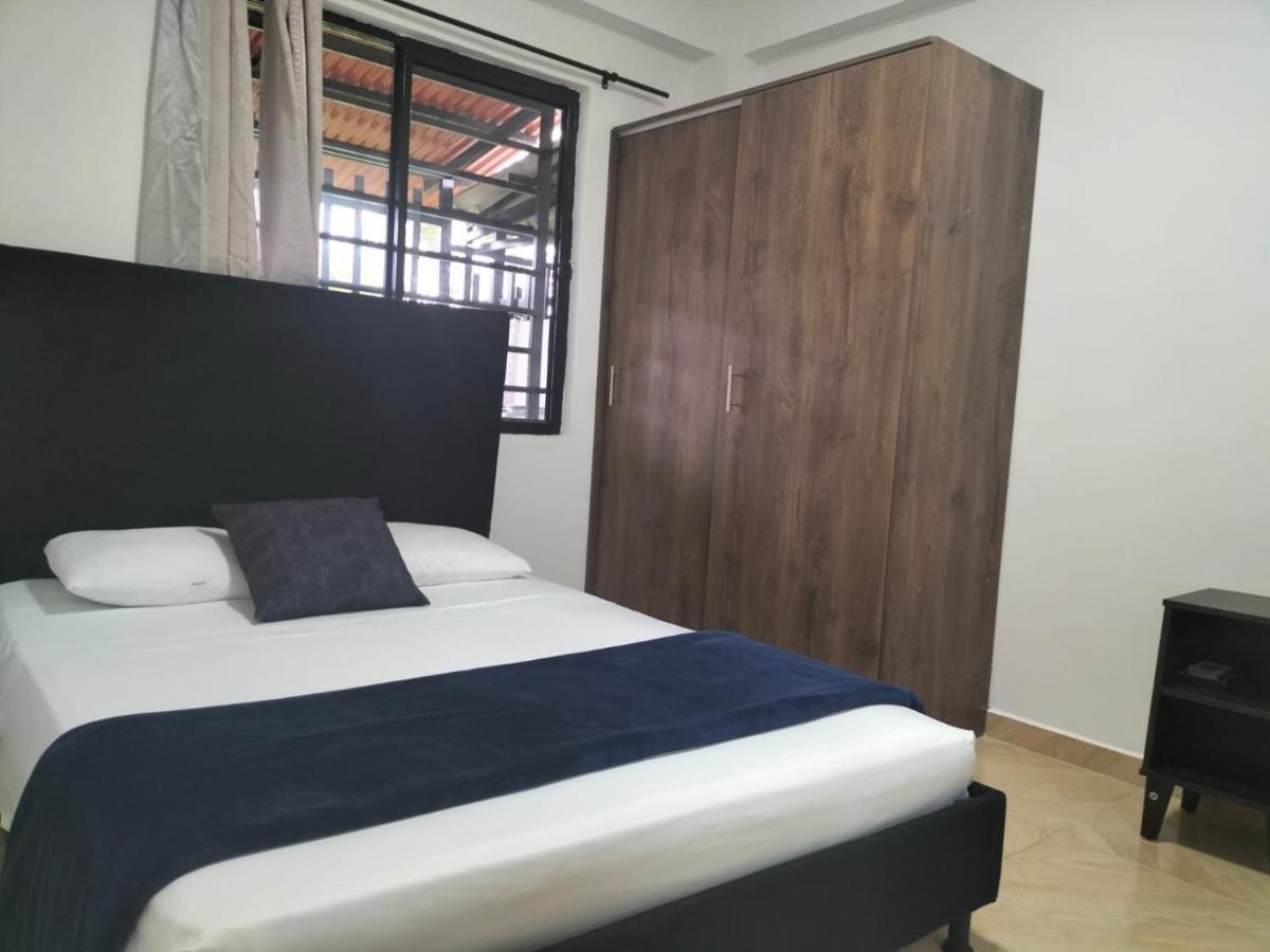 Apartamentos Family Santa Rosa de Cabal Exteriör bild