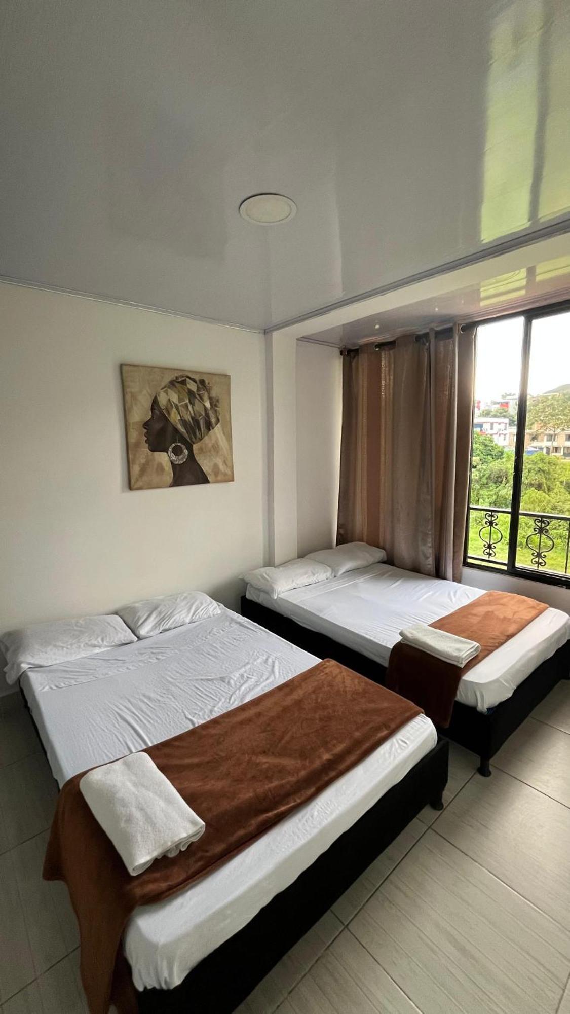 Apartamentos Family Santa Rosa de Cabal Exteriör bild